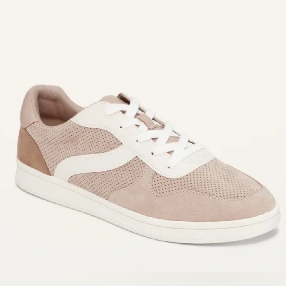 Old Navy Women's Beige and White Athletic Shoes